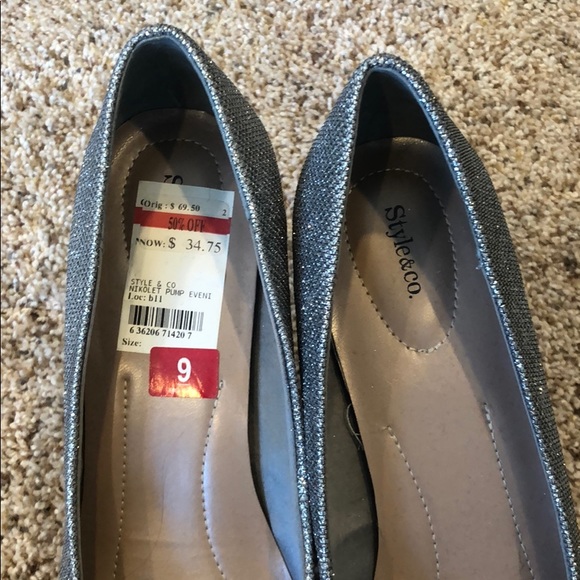 New silver heels - Picture 4 of 4